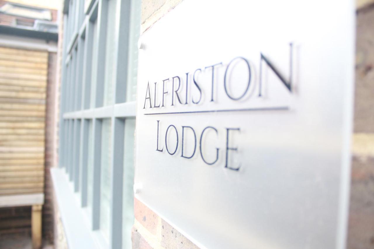 Alfriston Lodge By Air Premier ภายนอก รูปภาพ